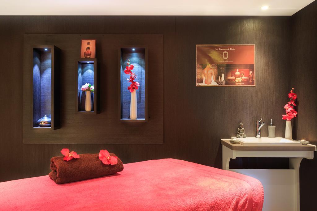 Frantheor Frejus 5 Etoiles Hotel Bagian luar foto