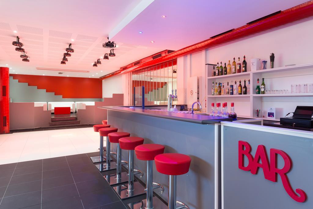 Frantheor Frejus 5 Etoiles Hotel Bagian luar foto