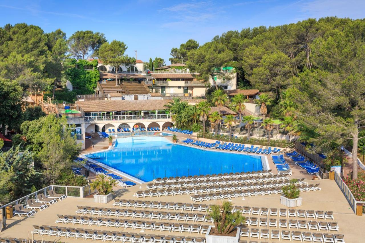 Frantheor Frejus 5 Etoiles Hotel Bagian luar foto